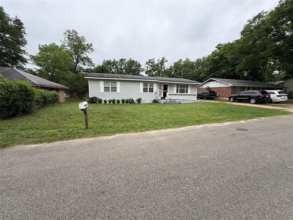 306 Floyd Street, Winnsboro, TX 75494