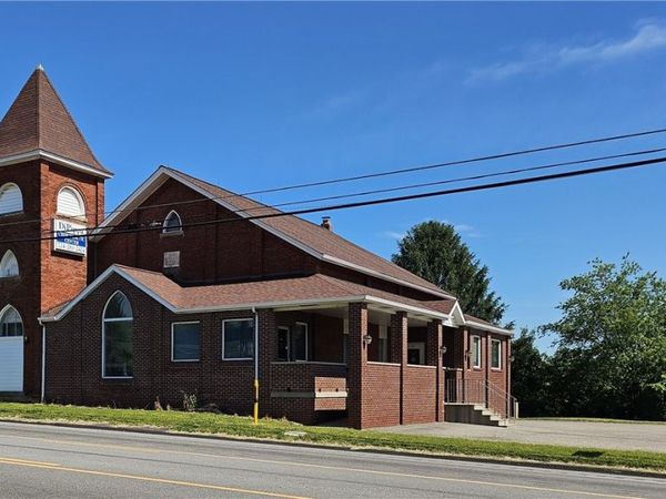 662 New Castle Rd , Butler, PA 16001