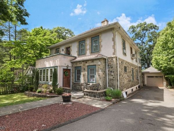 26 Maple Rd, Ringwood, NJ 07456