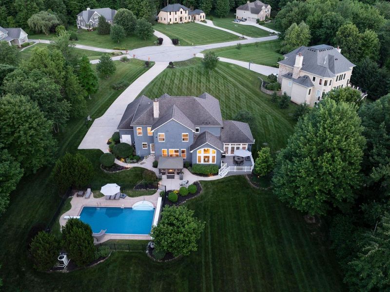 7193 Hoover Reserve Court N, Westerville, OH 43081 Photo 2