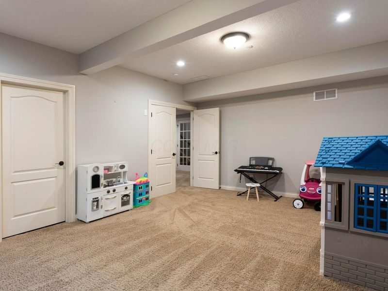 7193 Hoover Reserve Court N, Westerville, OH 43081 Photo 59