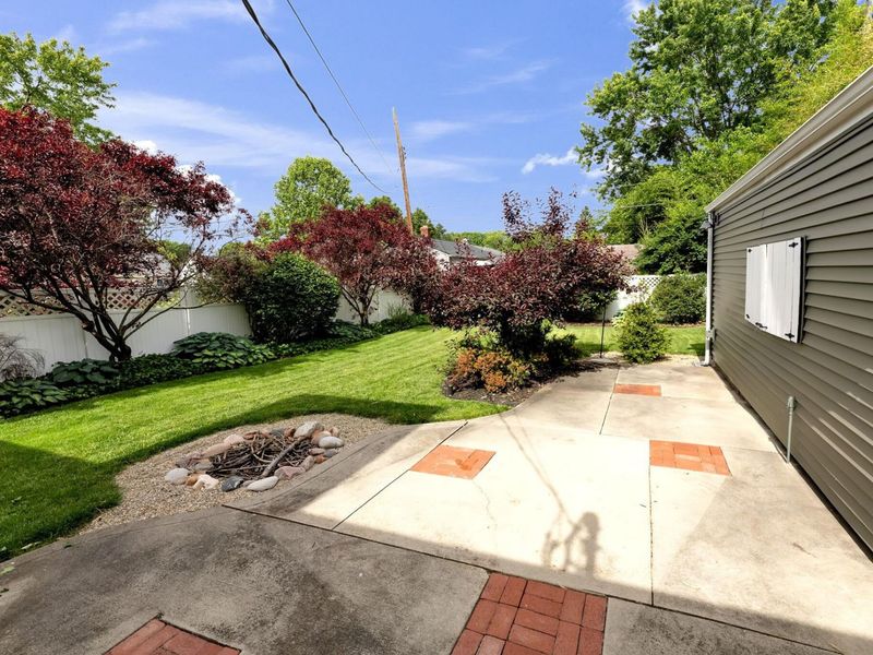 945 Eastmoor Boulevard, Columbus, OH 43209 Photo 29