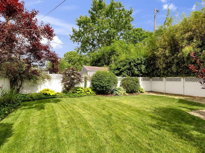 945 Eastmoor Boulevard, Columbus, OH 43209 Photo 32