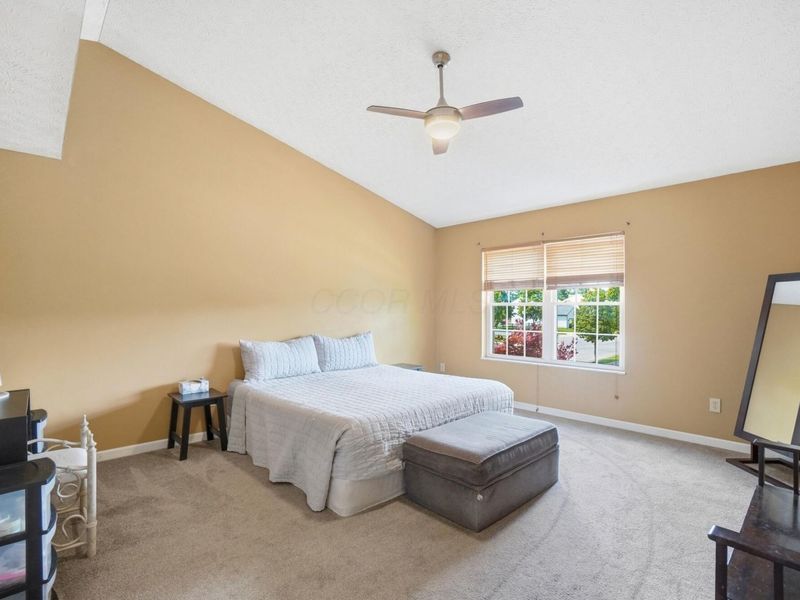 692 Crofton Loop , Delaware, OH 43015 Photo 22