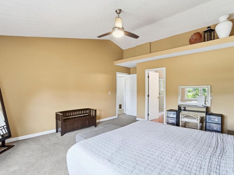 692 Crofton Loop , Delaware, OH 43015 Photo 23