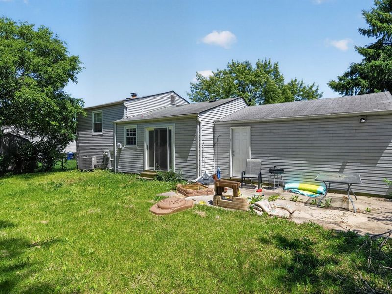 2261 Quartz Street , Grove City, OH 43123 Photo 2