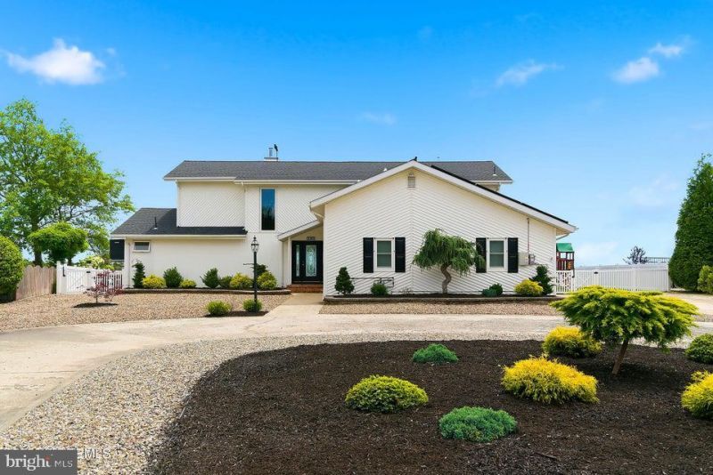 180 Country Club Boulevard , Tuckerton, NJ 08087 Main Photo