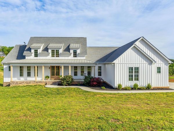 206 Rochelle Circle NE, Charleston, TN 37310