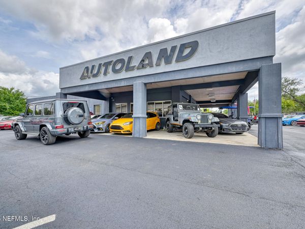 8849 ARLINGTON Expressway, Jacksonville, FL 32211