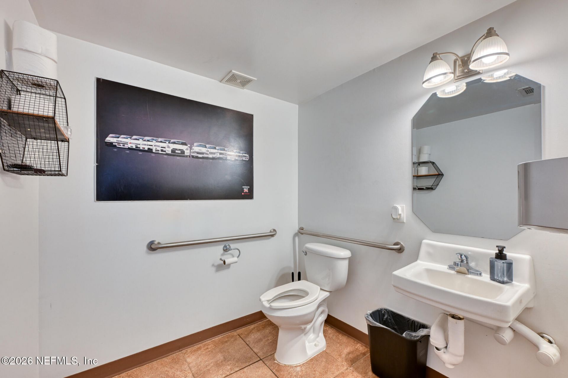 8849 Arlington Expressway, Jacksonville, FL 32211 Photo