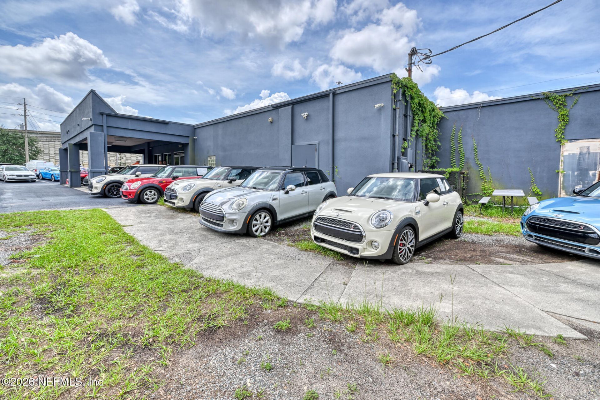 8849 Arlington Expressway, Jacksonville, FL 32211 Photo