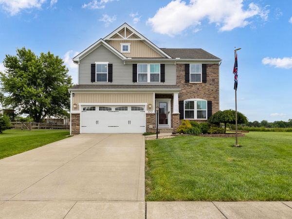177 Almahurst Road , Pataskala, OH 43062