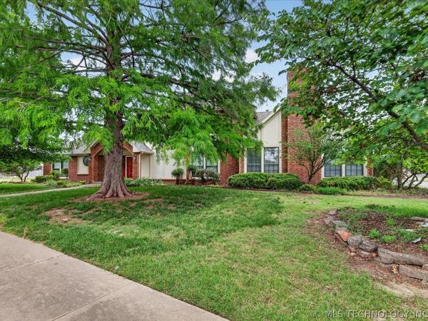 3116 Camelot Drive , Bartlesville, OK 74006