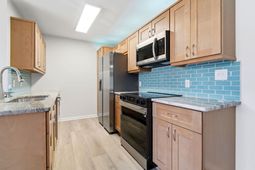 2220 Andover Dr.  photo 4
