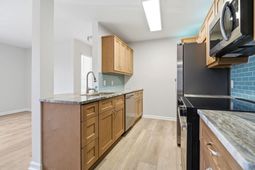 2220 Andover Dr.  photo 4