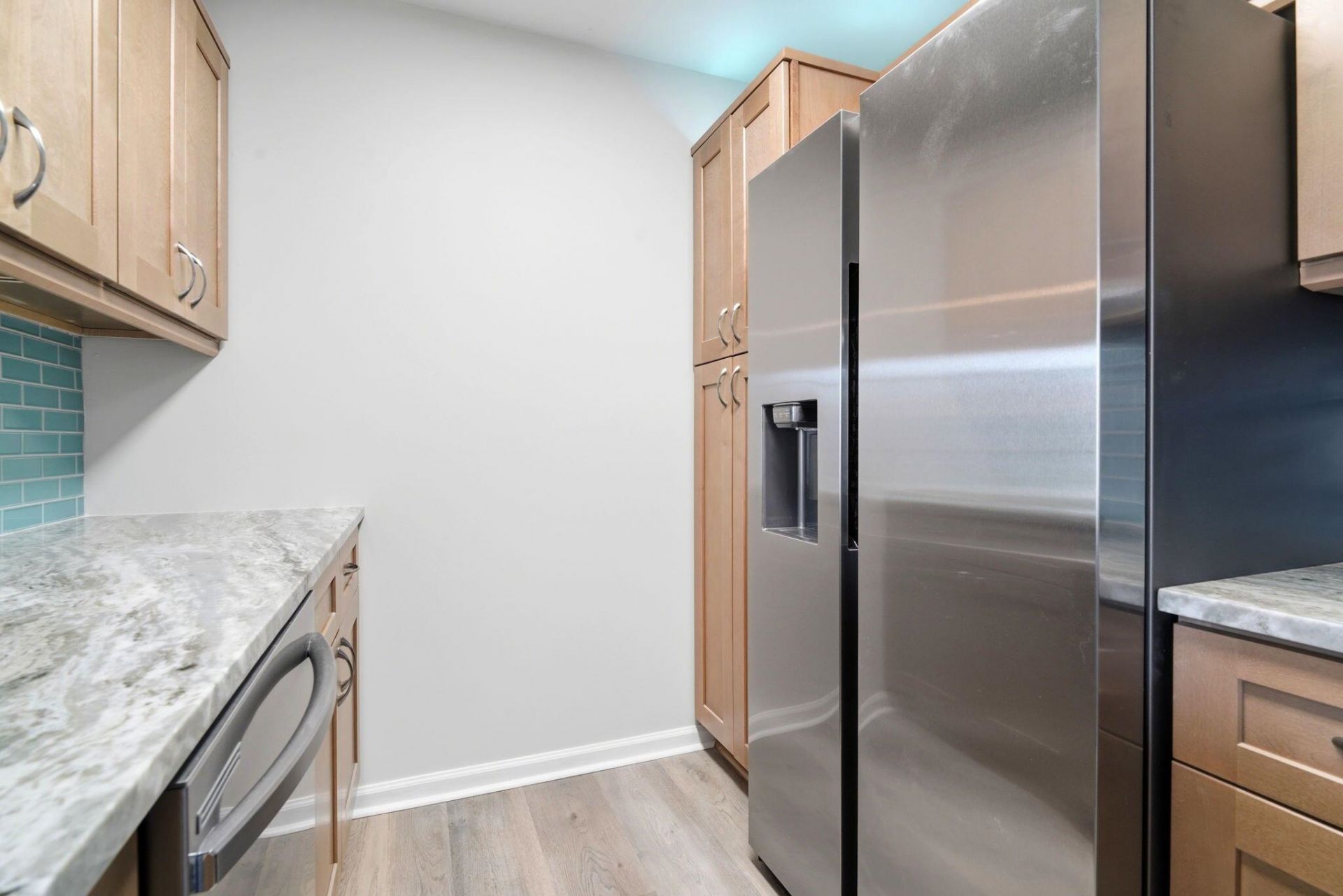 2220 Andover Dr.  Photo 4