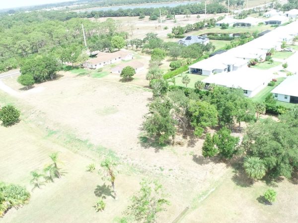 4716 58th Avenue, Vero Beach, FL 32967