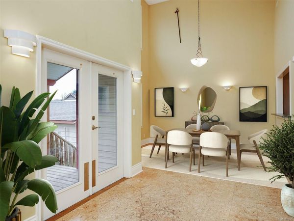 756 Newbury St , Saanich, BC V9A 2C1