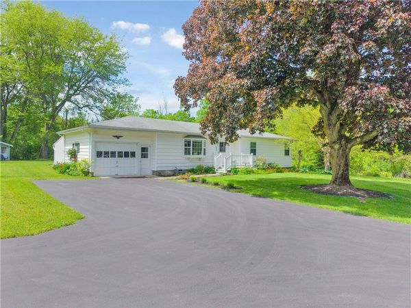 5069 E Henrietta Road , Henrietta, NY 14467