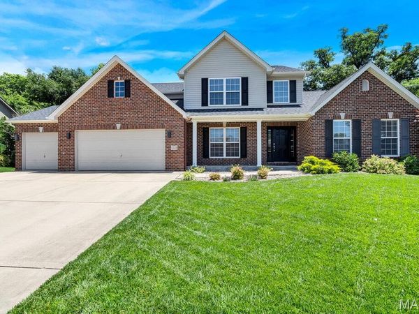 3228 Roan Hill Drive, Belleville, IL 62221