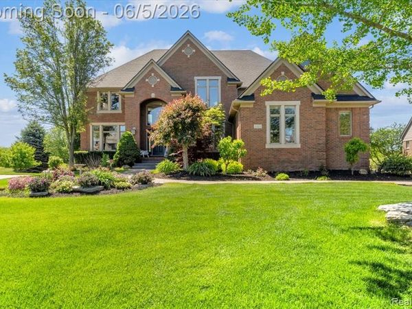 2424 Pebble Beach Drive, Oakland Twp, MI 48363