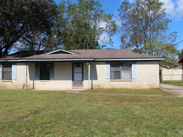 8224 Tempest Dr, Pensacola, FL 32506
