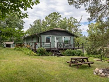 1499 Cardinal Lane NE, Longville, MN 56655