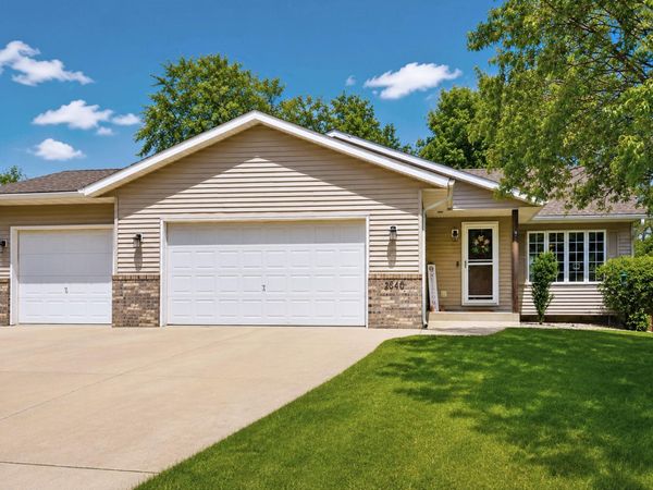 2040 Greenwood Drive , Owatonna, MN 55060