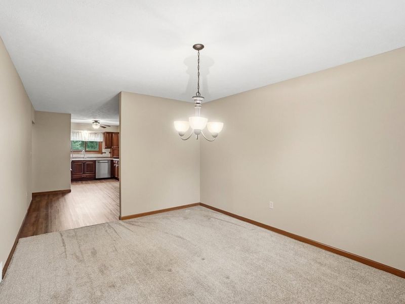 1700 W Sparrow Road, Springfield, OH 45502 Photo 14