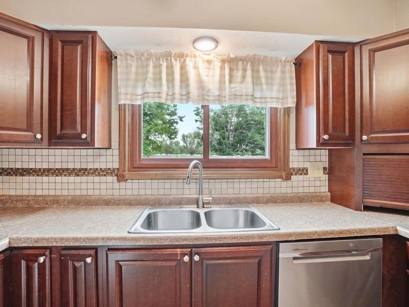 1700 W Sparrow Road, Springfield, OH 45502 Photo 19