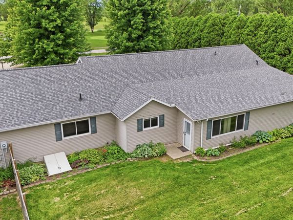 1700 W Sparrow Road, Springfield, OH 45502