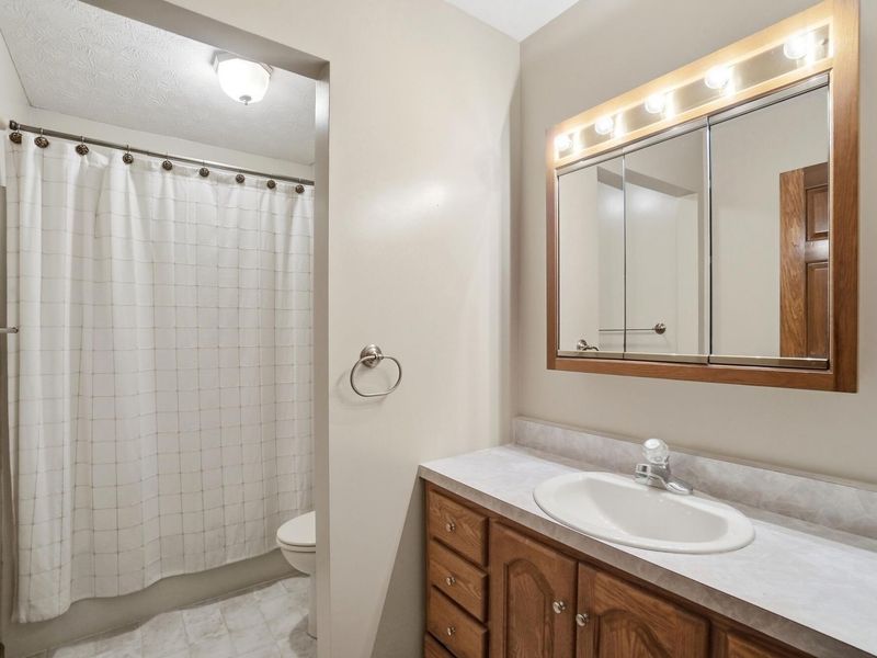 1700 W Sparrow Road, Springfield, OH 45502 Photo 48