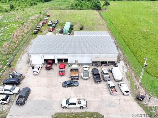 802 Thornton, Vian, OK 74937