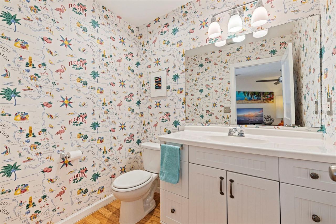 1055 Monticello Boulevard N, Saint Petersburg, FL 33703 Photo