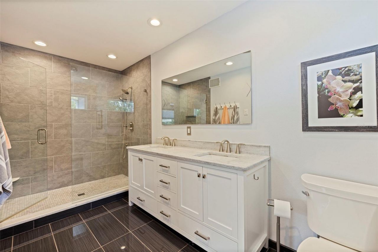 1055 Monticello Boulevard N, Saint Petersburg, FL 33703 Photo