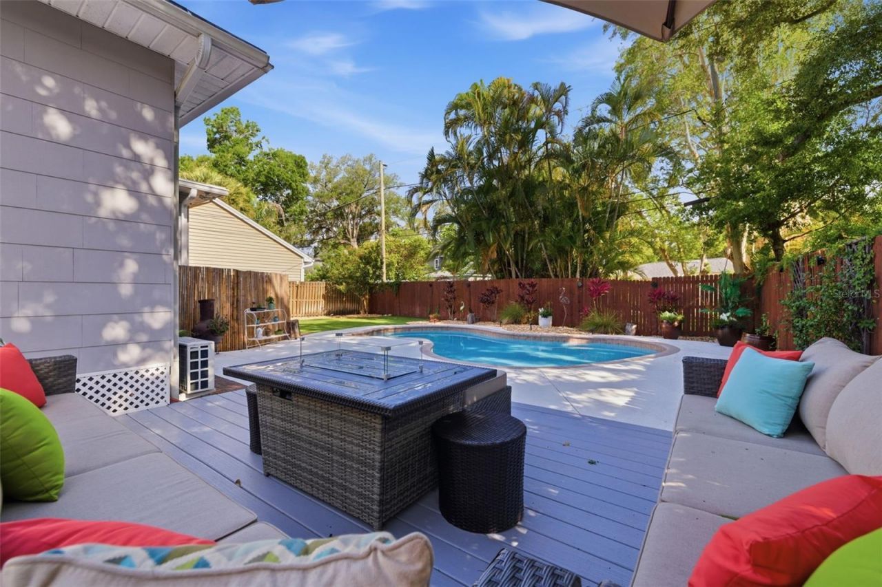 1055 Monticello Boulevard N, Saint Petersburg, FL 33703 Photo