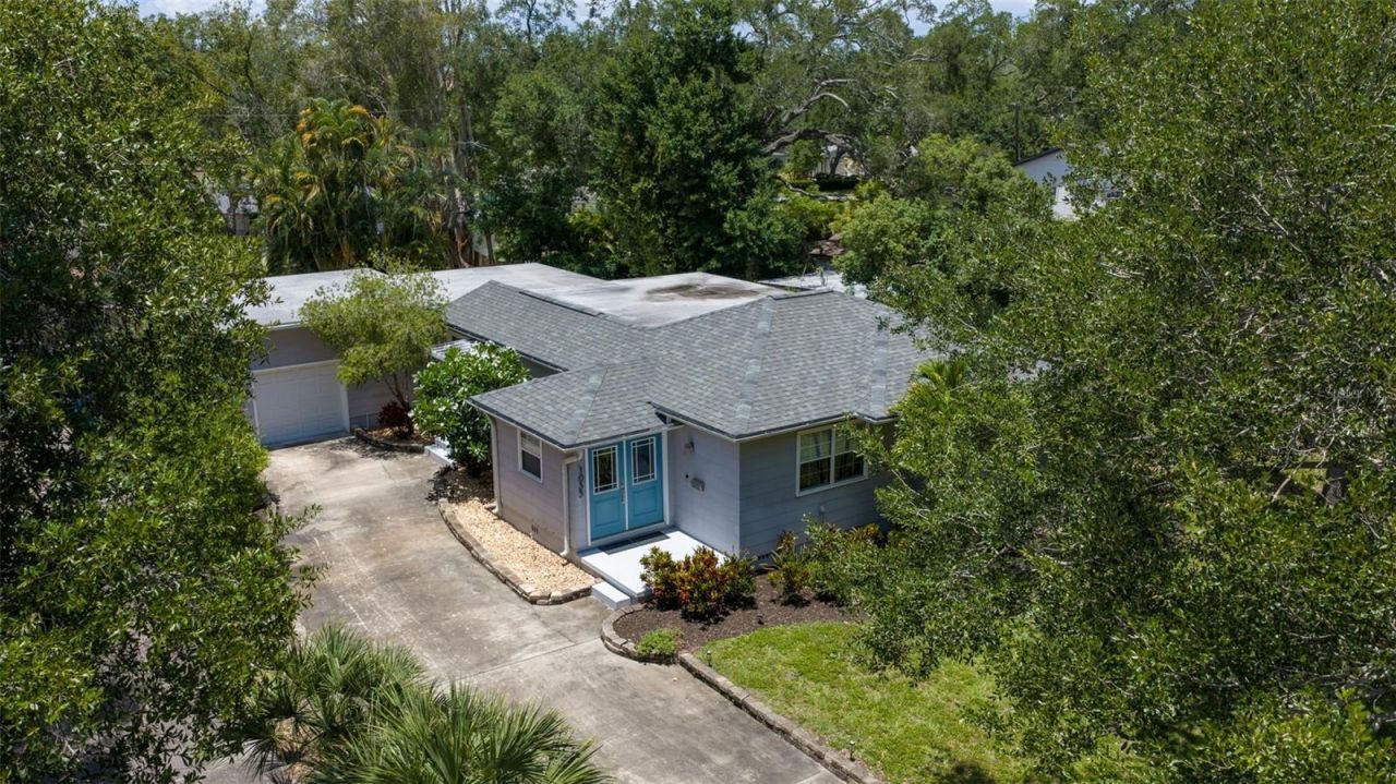 1055 Monticello Boulevard N, Saint Petersburg, FL 33703 Photo