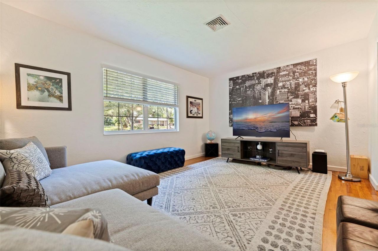 1055 Monticello Boulevard N, Saint Petersburg, FL 33703 Photo