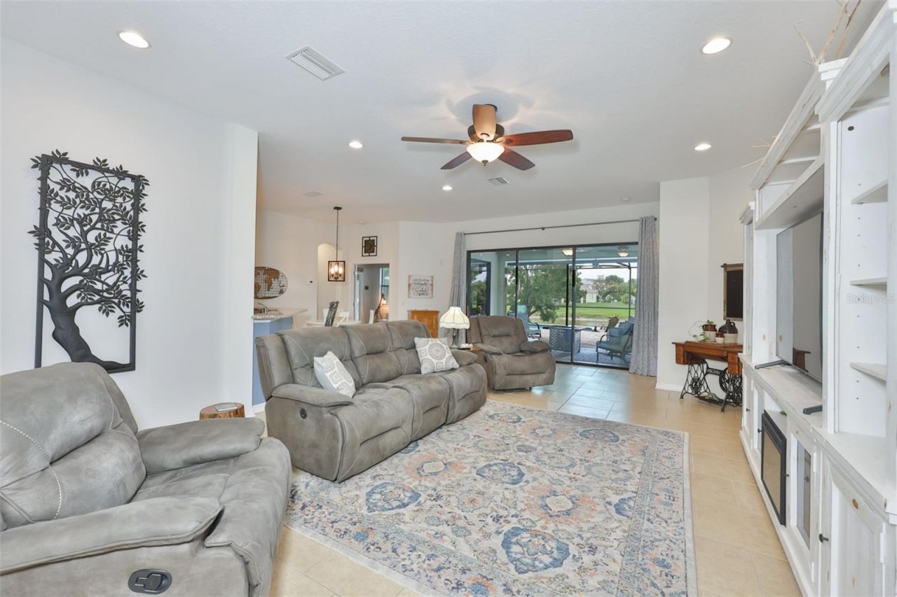 5305 Moon Shell Drive , Apollo Beach, FL 33572 Photo
