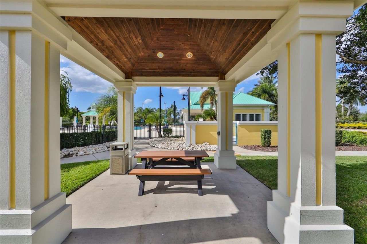 5305 Moon Shell Drive , Apollo Beach, FL 33572 Photo