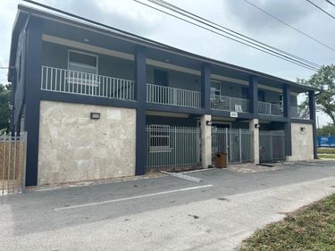 2251 GRAND AVENUE, FORT MYERS, FL 33901