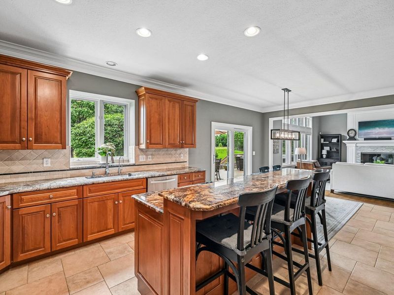 5751 Medallion Drive E, Westerville, OH 43082 Photo 21