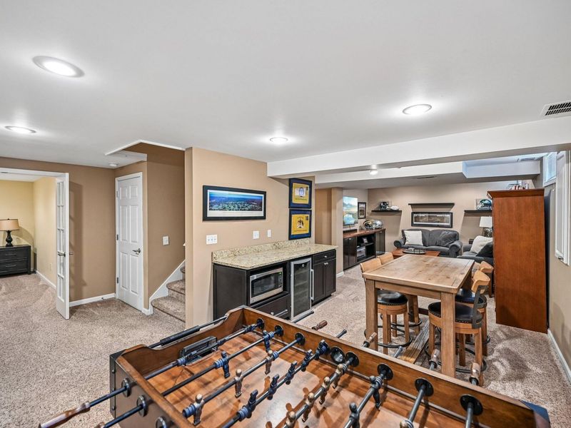 5751 Medallion Drive E, Westerville, OH 43082 Photo 37