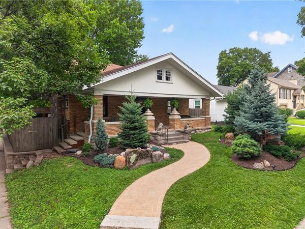 7301 Washington Street, Kansas City, MO 64114