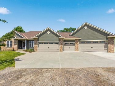 22354 PIONEER Trail, COUNCIL BLUFFS, IA 51503