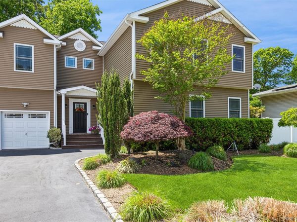 119 Jacqueline Lane , Centereach, NY 11720