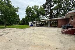 2350 Belleville Road photo 4