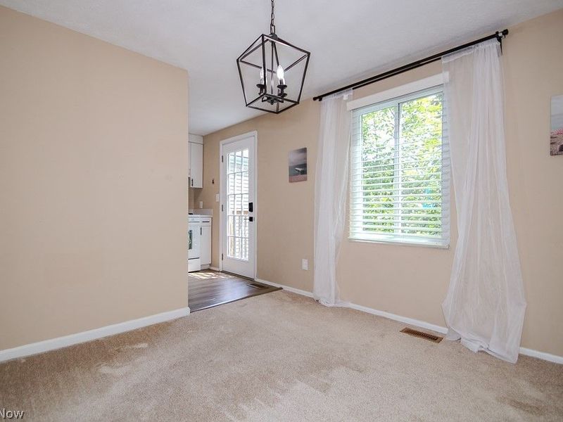 10015 Windjammer Trail, Aurora, OH 44202 Photo 11