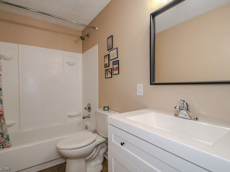 10015 Windjammer Trail, Aurora, OH 44202 Photo 27