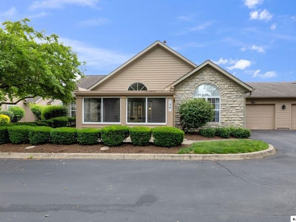 36 Abbeycross Lane, Westerville, OH 43082